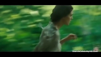 કેઇરા નાઈટલીની માફી એક હોટ સીનમાં