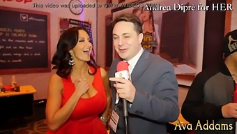 Ava Addams Retar Med Sina Bröst För Andrea Diprè