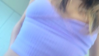 Selina Bentz与业余帅哥scott Stark的感性学习休息