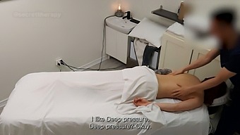 Alice, Một Người Phục Vụ Trẻ Tuổi, Bị Ngạc Nhiên Bởi Buổi Xoa Bóp Độc Đáo Của Tôi Tại Spa Của Chúng Tôi