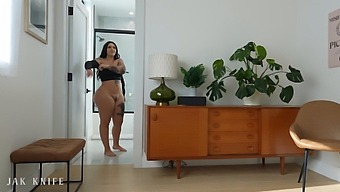 My Roommate Roxanne Roselle Has A Big Booty, She Likes To Suck It